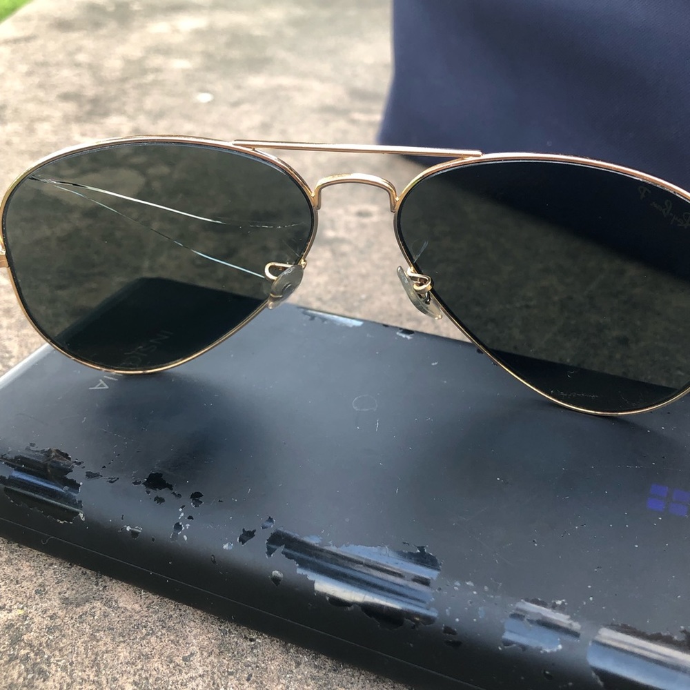 Polarized Ray Ban Aviator BROKEN